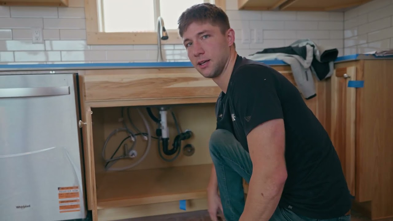 Kitchen sink maintenance