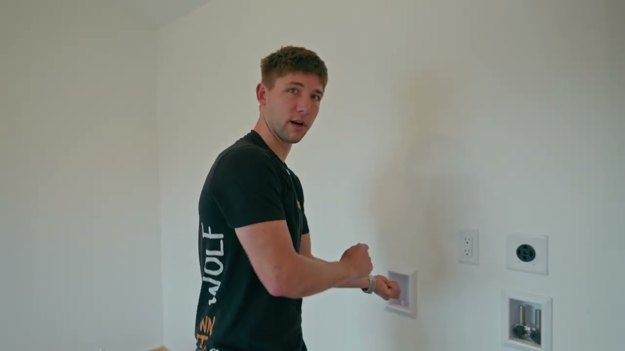 Washer & dryer hookups