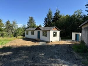 White and black Wolf Model F home