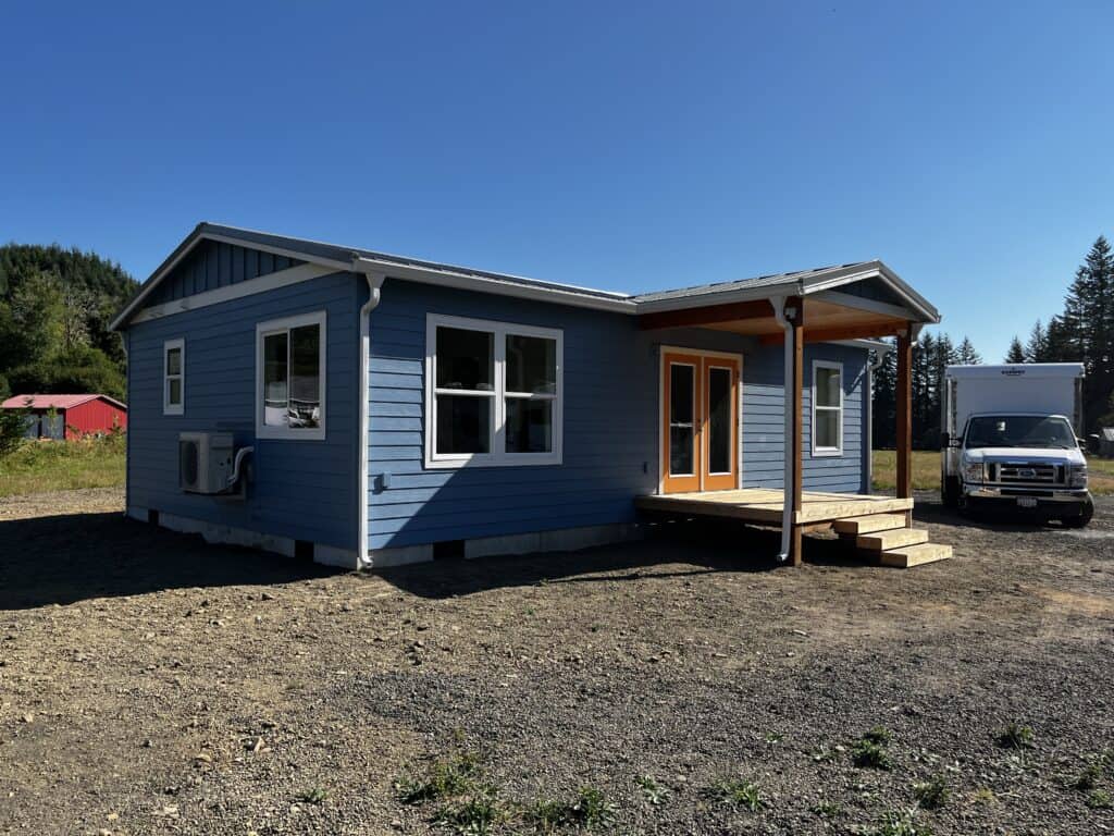 Wolf Model J modular home placed on site in Cathlamet WA
