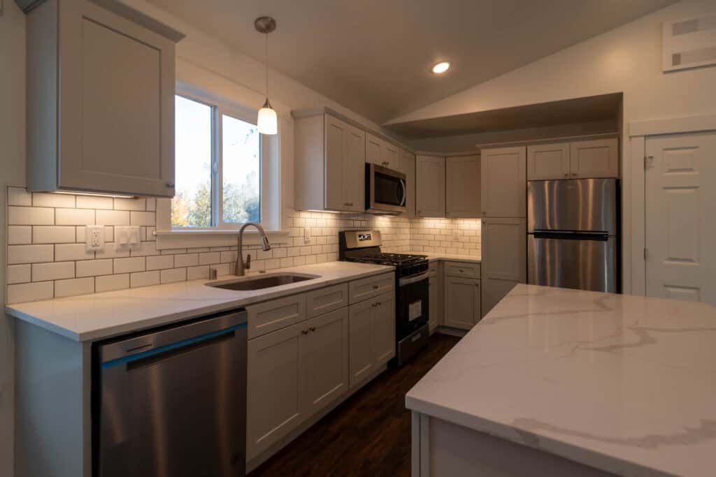 Model J Interior ZS 11-6-24 (14)