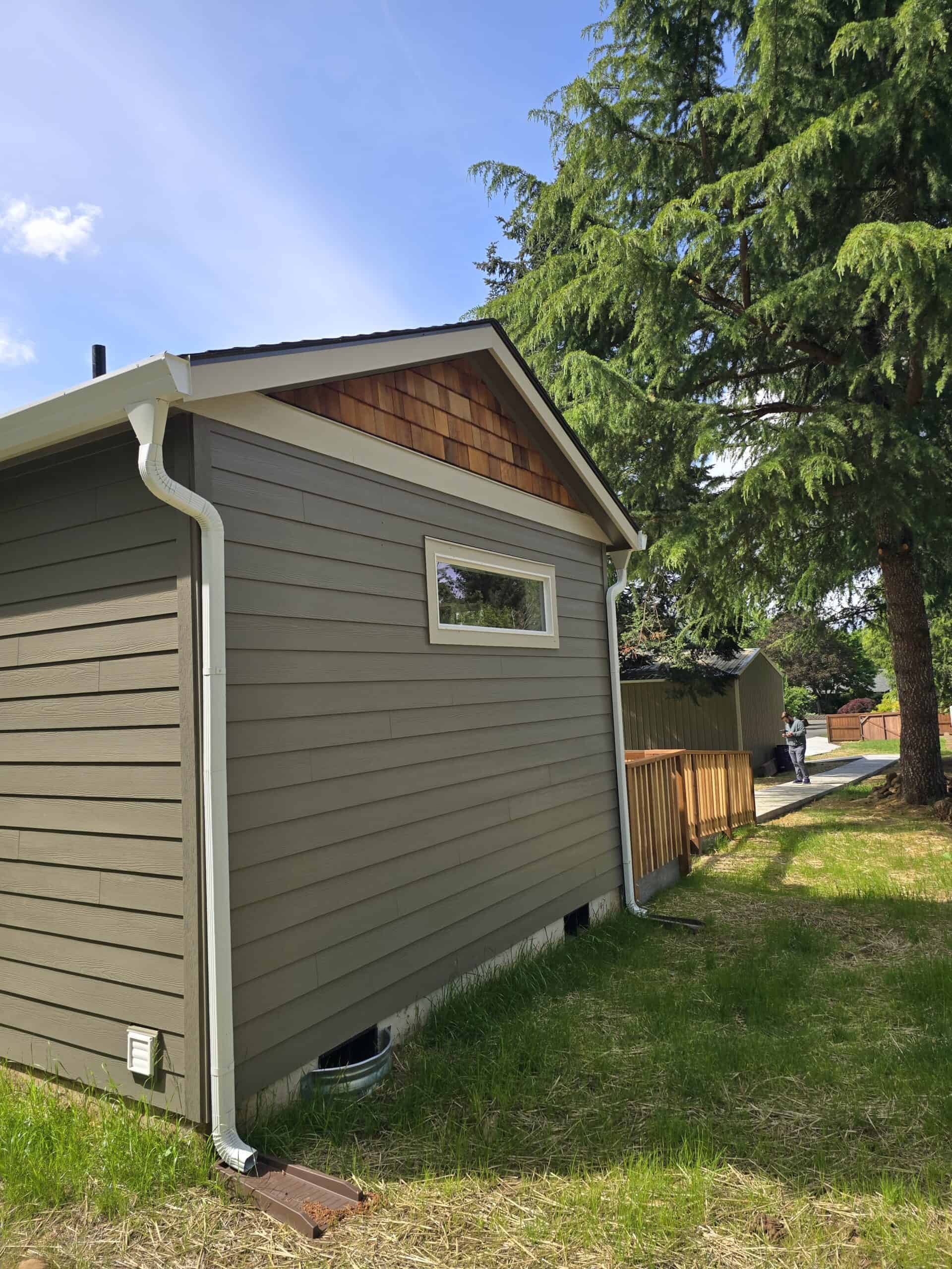 Cedar shake gable on a Wolf Model E home.
