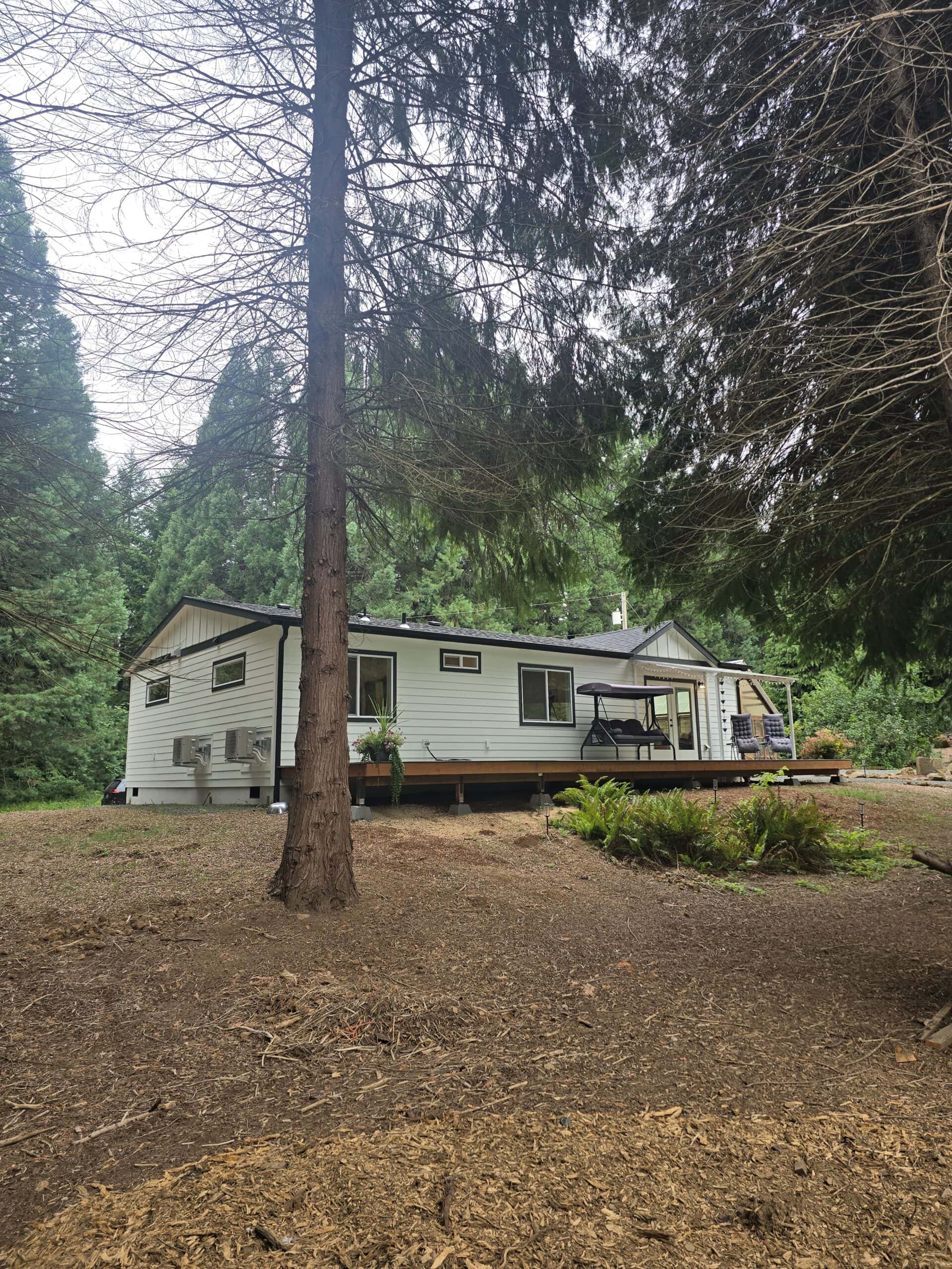 White and black Wolf Model I modular home in Battle Ground WA
