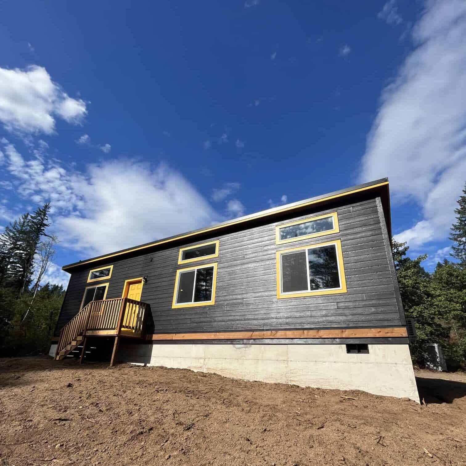 Black and yellow Wolf Model E home.